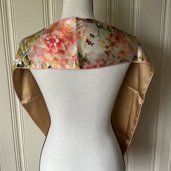 Woo Shanghai Scarf Silk - Picture 3 of 7